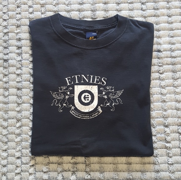 Etnies Other - Etnies Tee